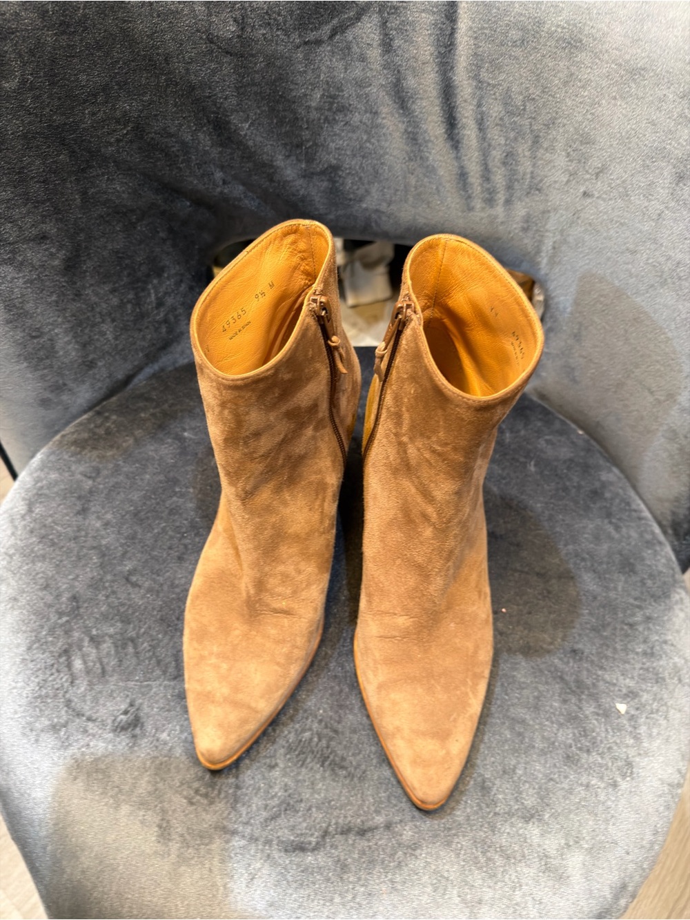 Stuart Weitzman 9, 5 Women’s Tan Suede Pointed-Toe Ankle Boots